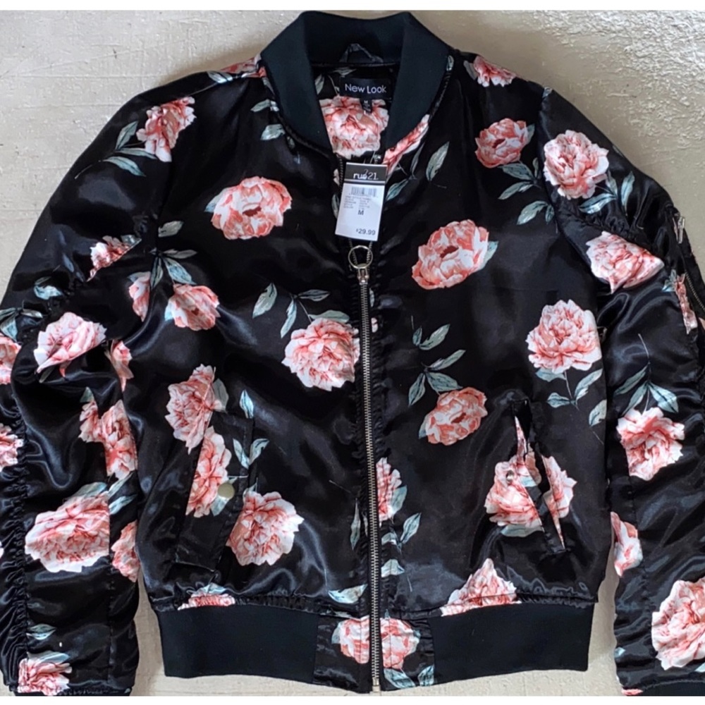 NWT Rue21 floral satin bomber size M